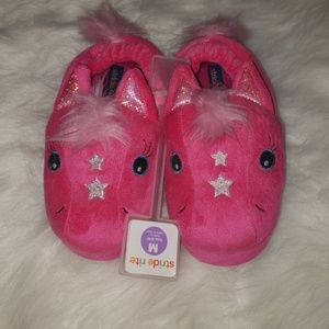 ✳ 3 / $20 ✳ Pink Pony Childs house shoes